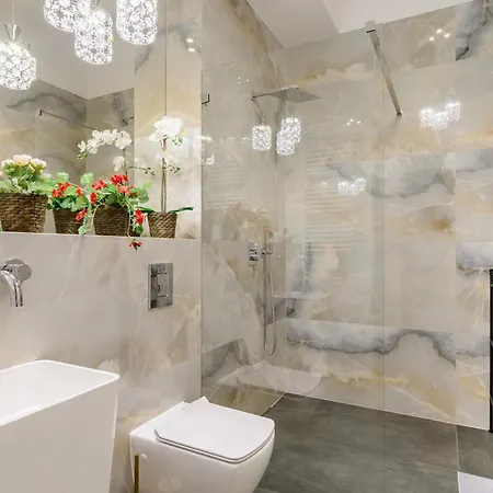 Lumina Loft Tymienieckiego With A View Of The Apartament