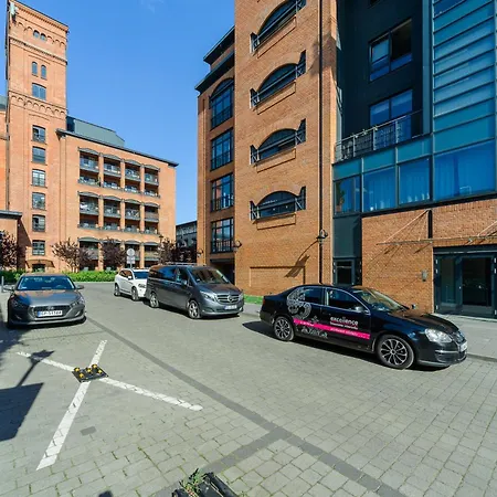 Apartmán Lumina Loft Tymienieckiego With A View Of The *